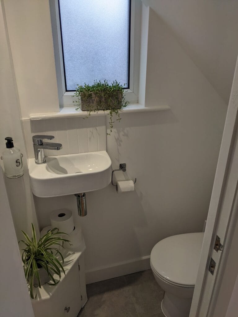 black-birch-bathroom-fitting-1